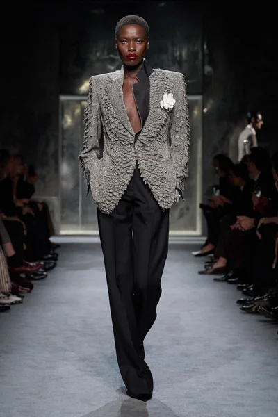 Look 55